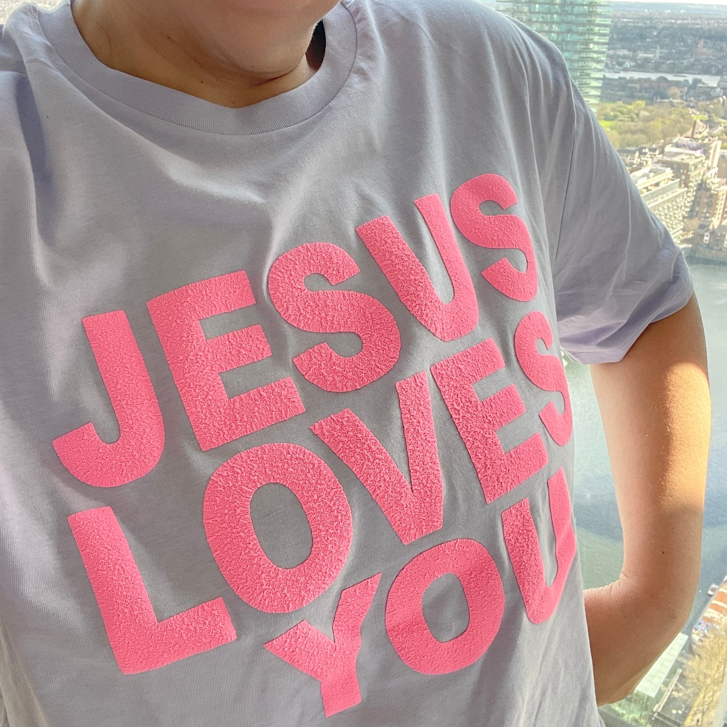 Jesus Loves You - T-Shirt